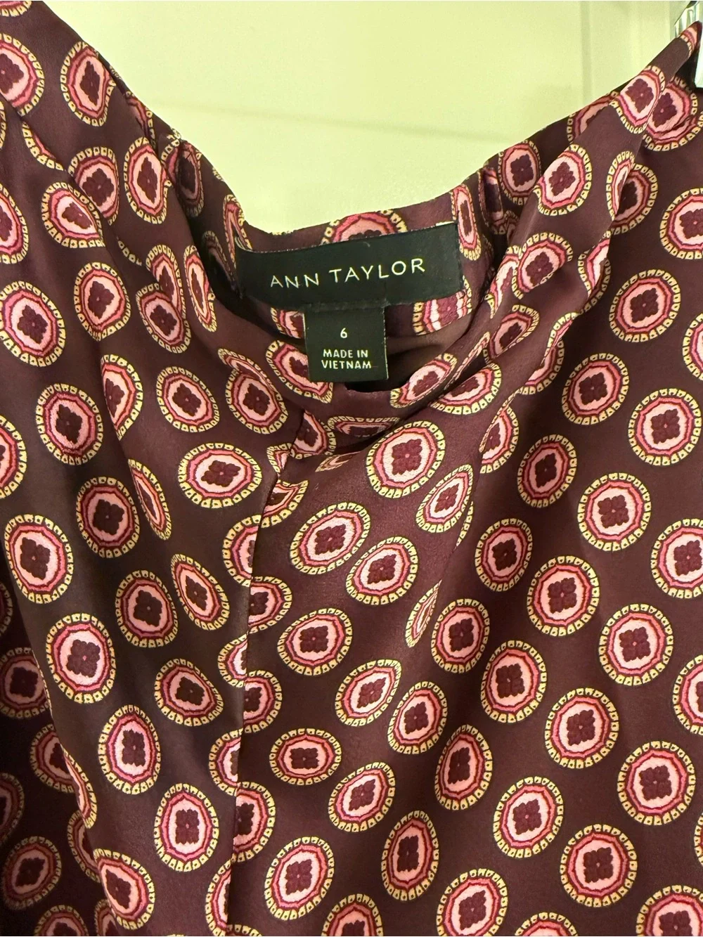Ann Taylor Plum Geometric Wide-Leg Satin Pants - Picture 4 of 4